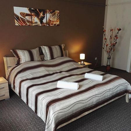Adel Apartman Makó Buitenkant foto
